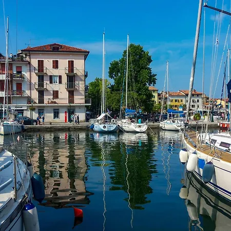 In 38258 * Bibione